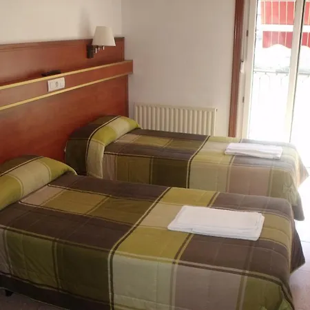 Ξενοδοχείο Ria De *